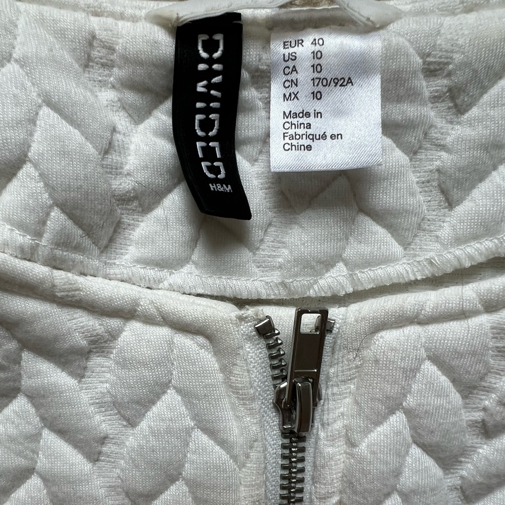 White jacket - Picture 3 of 3